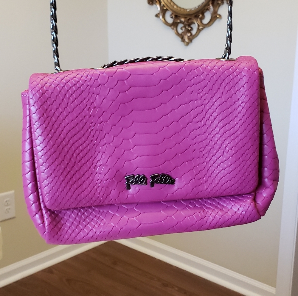 Folli Follie fuchsia crossbod bag with metal strap